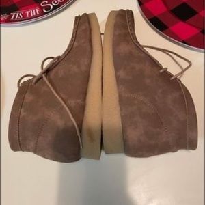 Off brand wallabees